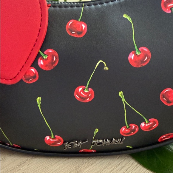 Betsey Johnson XO Northy Cherry Print Crescent Shoulder Bag NWT Cherry Charm - Picture 3 of 6